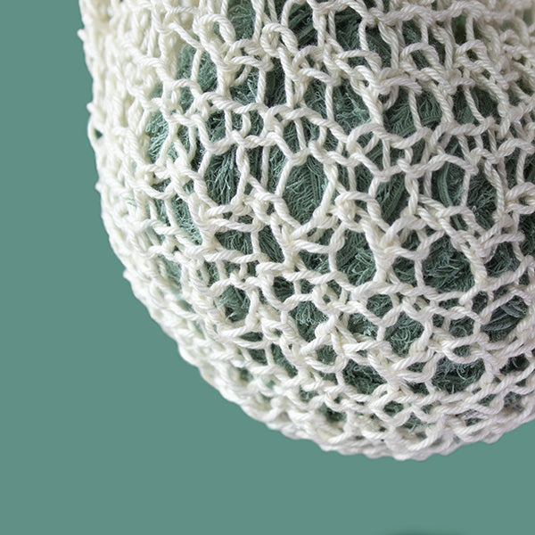 Wit brei detail — gemaakt met Joly Bag Breipakket