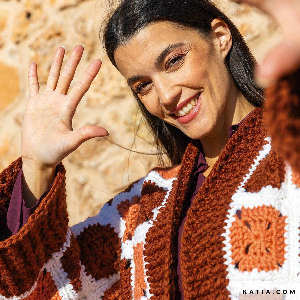 Katia Big Merino 011 Parel - Patroon breien haken dames jas herfst winter katia — gemaakt met Katia Big Merino (6)