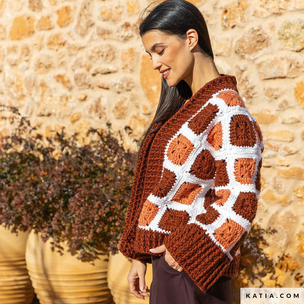 Katia Big Merino 051 Crème - Patroon breien haken dames jas herfst winter katia — gemaakt met Katia Big Merino (2)