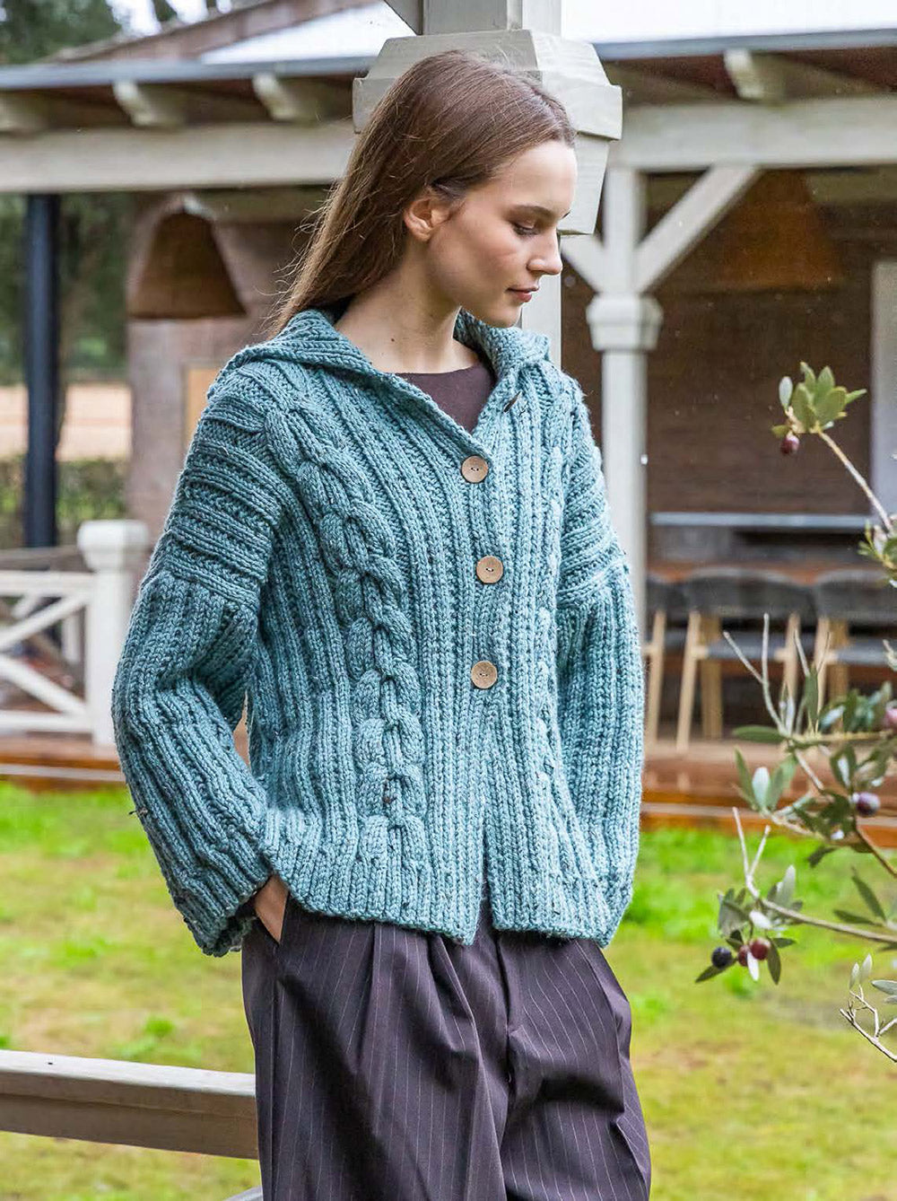Katia Bulky Tweed 223 Chocolade bruin - The essentials no page — gemaakt met Katia Bulky Tweed (3)