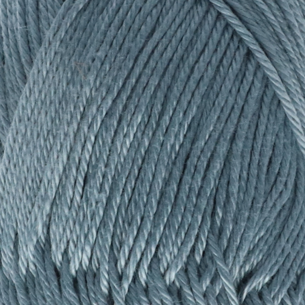 Detail bwktcapri — gemaakt met Katia Capri 82178 Eekhoorn Grijs