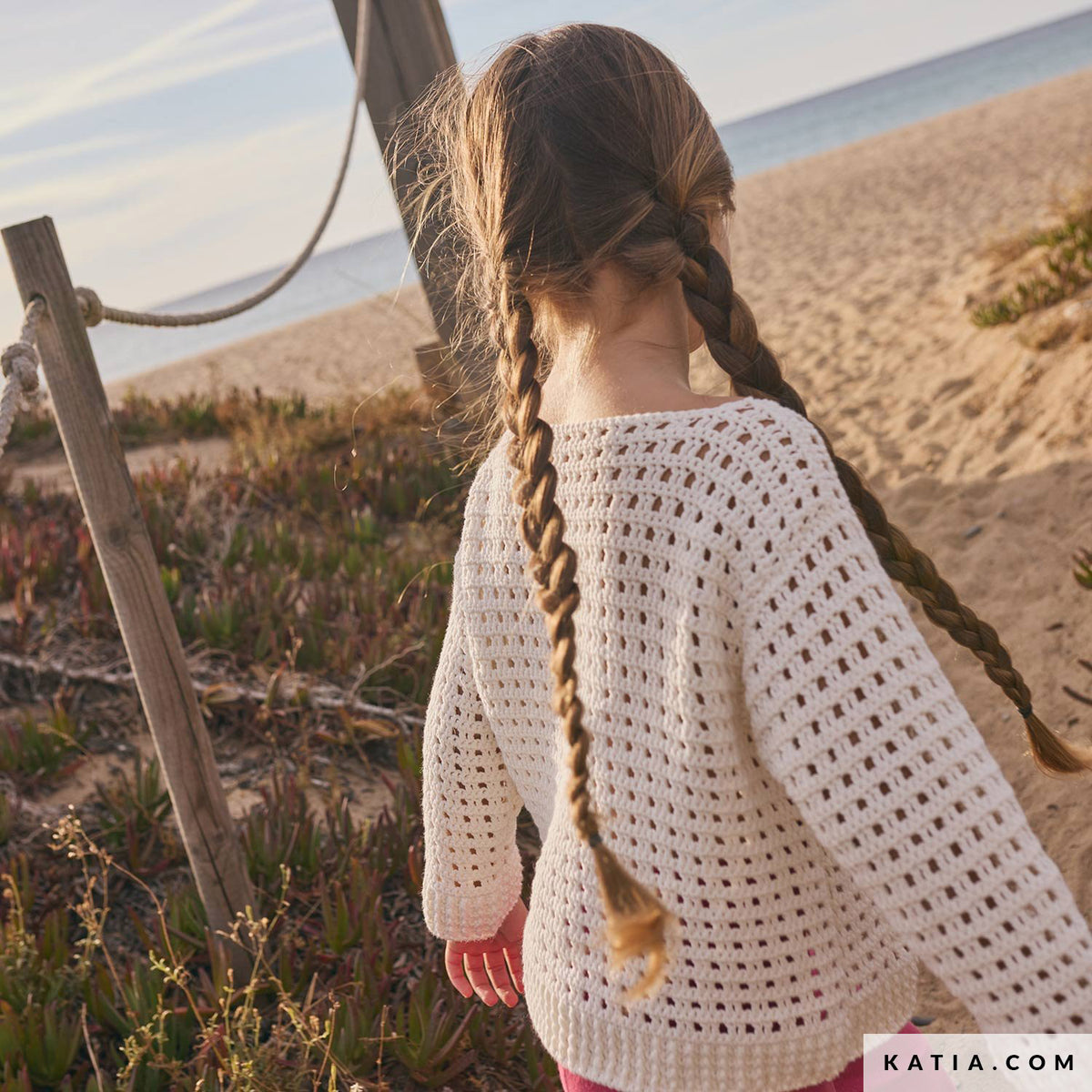 Katia Cotton 100% 010 Steen grijs - Patroon breien haken kinderen trui lente zomer katia — gemaakt met Katia Cotton 100%