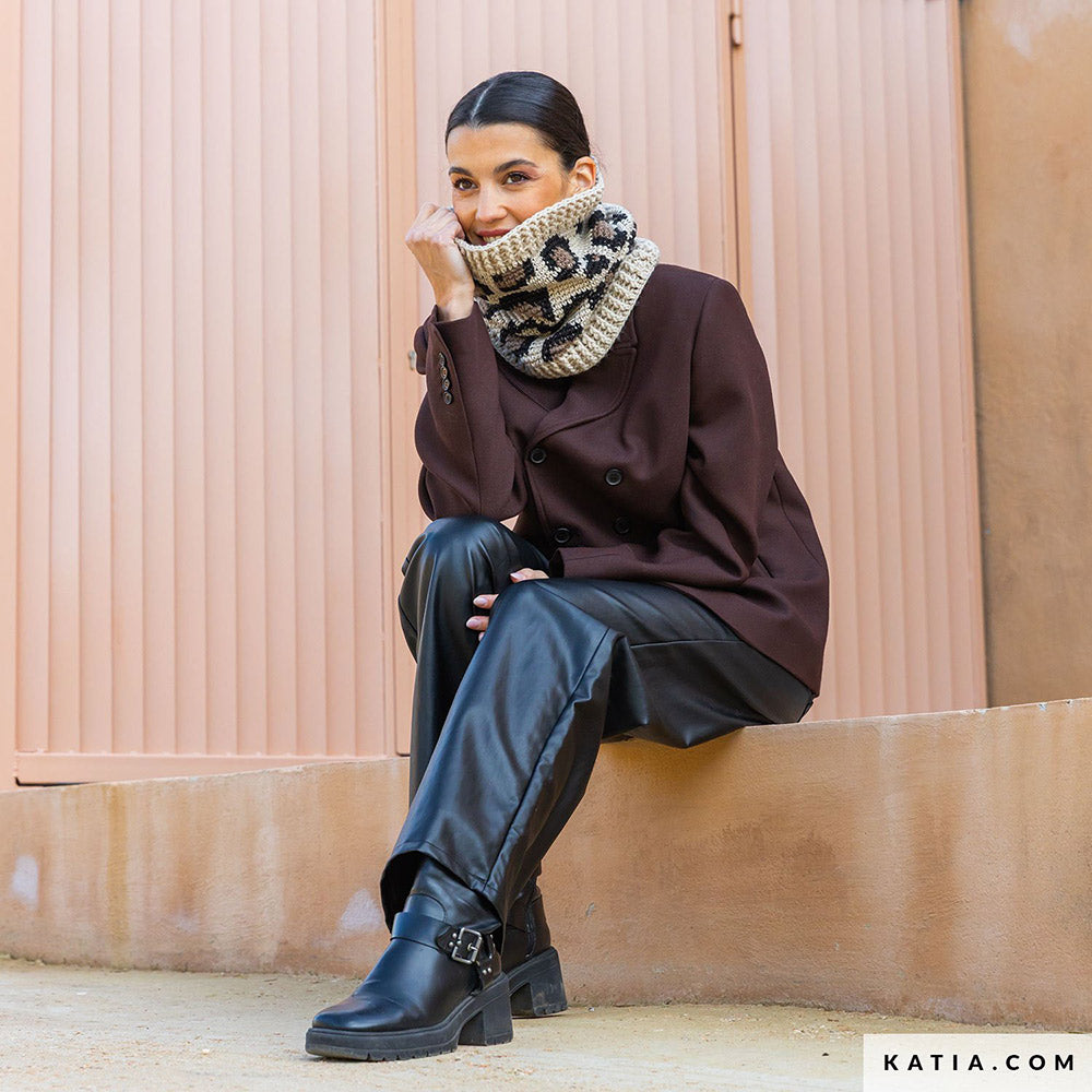 Katia Craft Lover 030 Chocoladebruin - Patroon breien haken dames colsjaal herfst winter katia — gemaakt met Katia Craft Lover (2)
