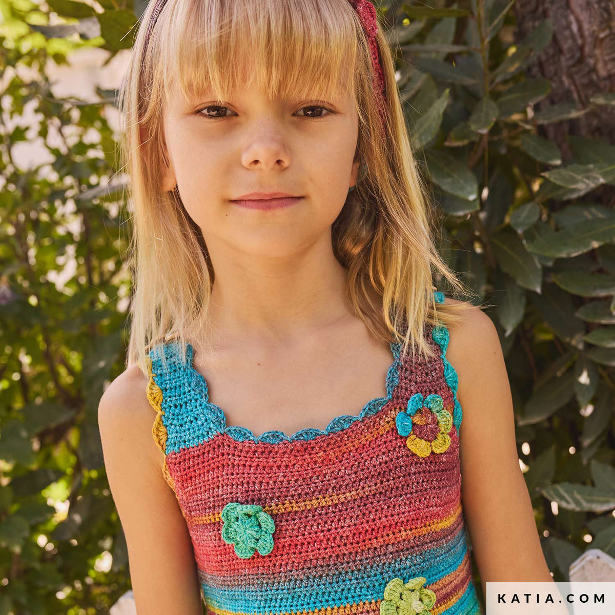 Katia Fair Cotton Stretch 100 Blauw-Groen-Geel - Patroon breien haken kinderen diadeem lente zomer katia — gemaakt met Katia Fair Cotton Stretch (3)
