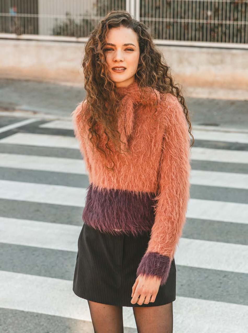 Katia Fur Moda 100 Ecru - Furry knit editionpage — gemaakt met Katia Fur Moda (6)