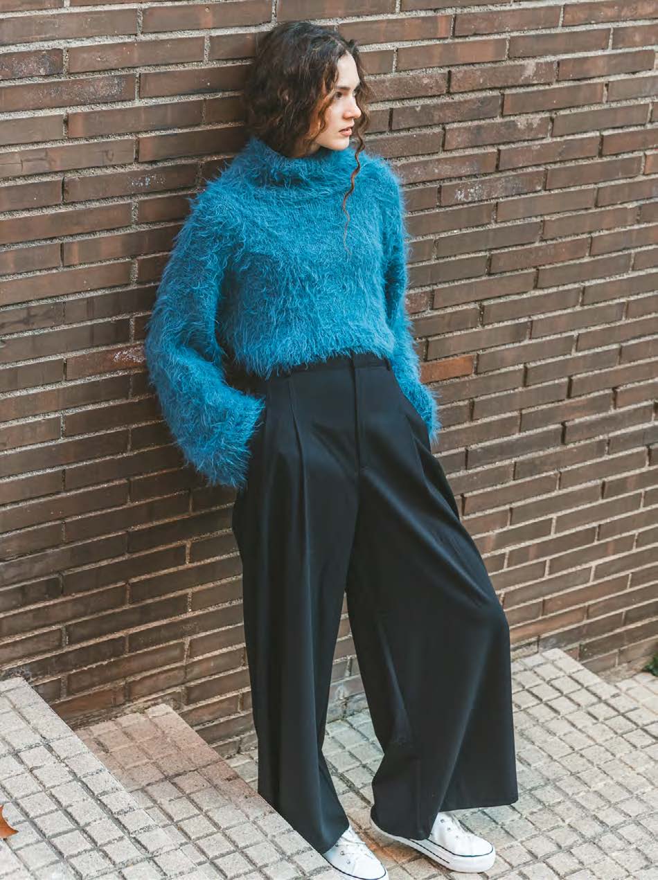 Katia Fur Moda 104 Make-up - Furry knit editionpage — gemaakt met Katia Fur Moda