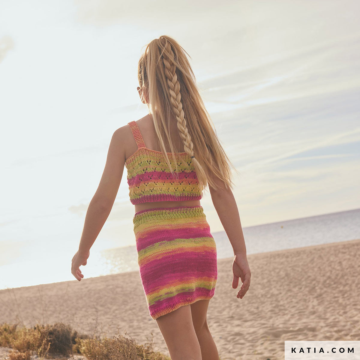 Katia Menfis Color 106 Jeans-Licht jeans-Donker jeans - Patroon breien haken kinderen topje lente zomer katia — gemaakt met Katia Menfis Color (6)
