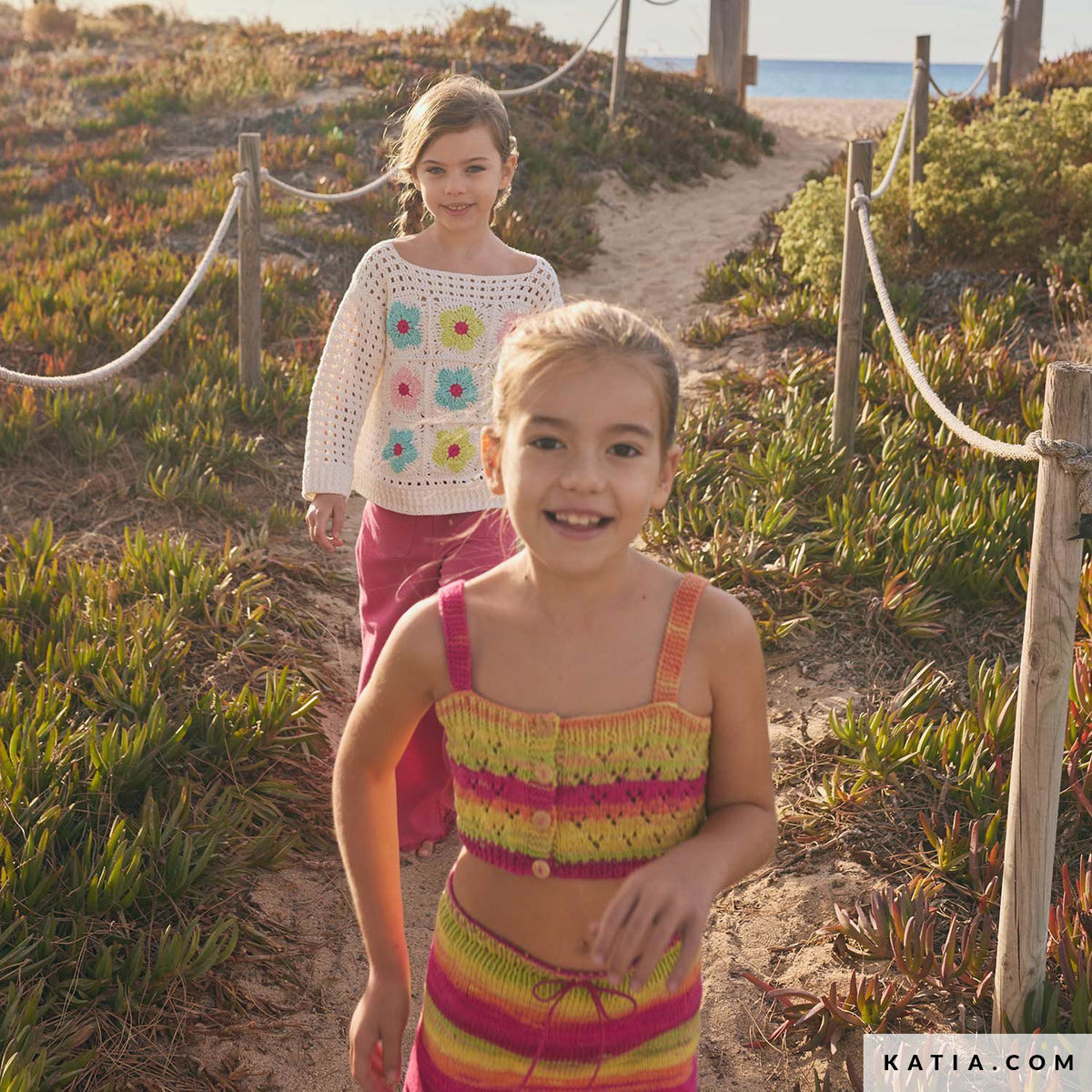 Katia Menfis Color 121 Fuchsia-Oranje-Pistache - Patroon breien haken kinderen topje lente zomer katia — gemaakt met Katia Menfis Color (8)