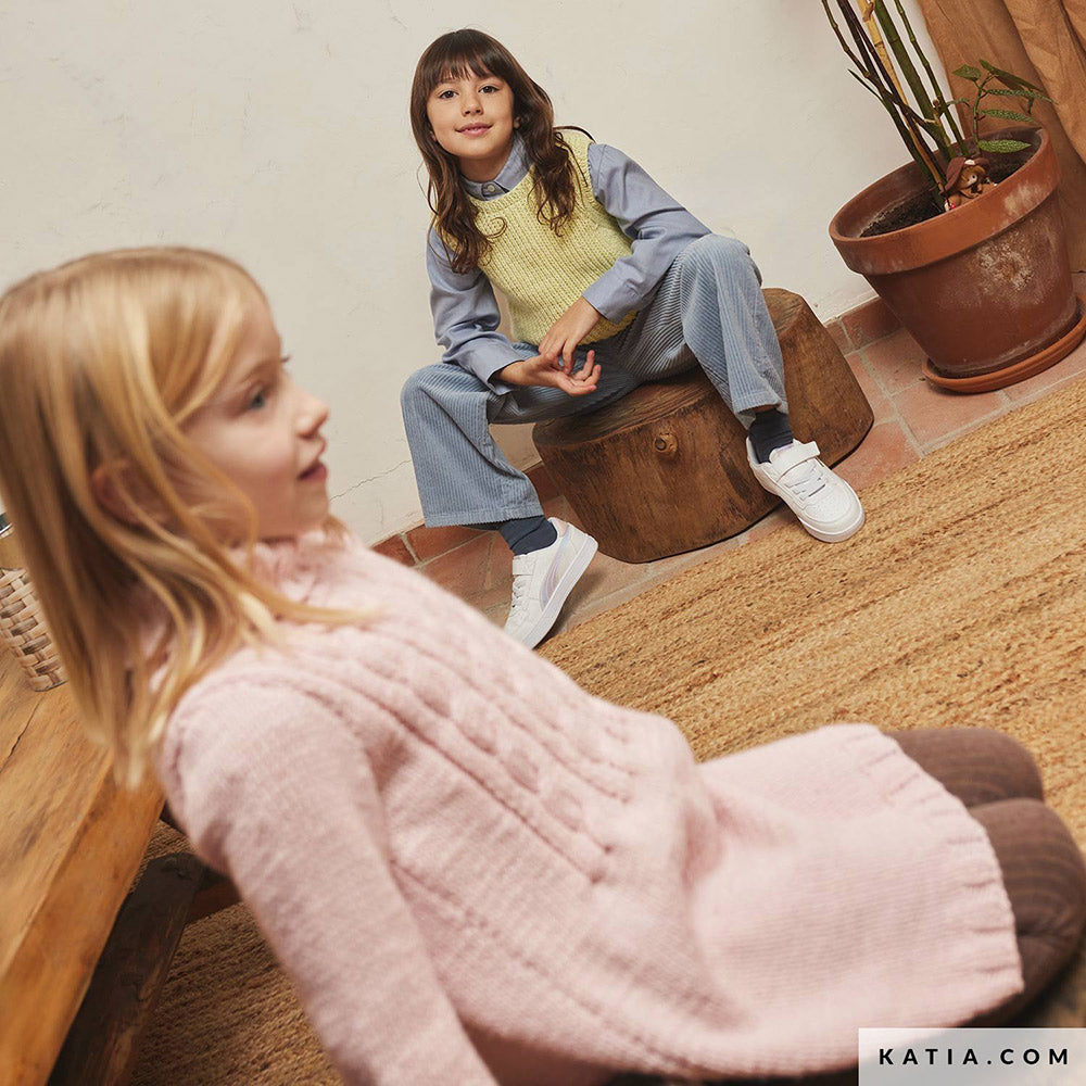 Katia Merino Aran 105 Magenta - Patroon breien haken kinderen jurk herfst winter katia — gemaakt met Katia Merino Aran (3)
