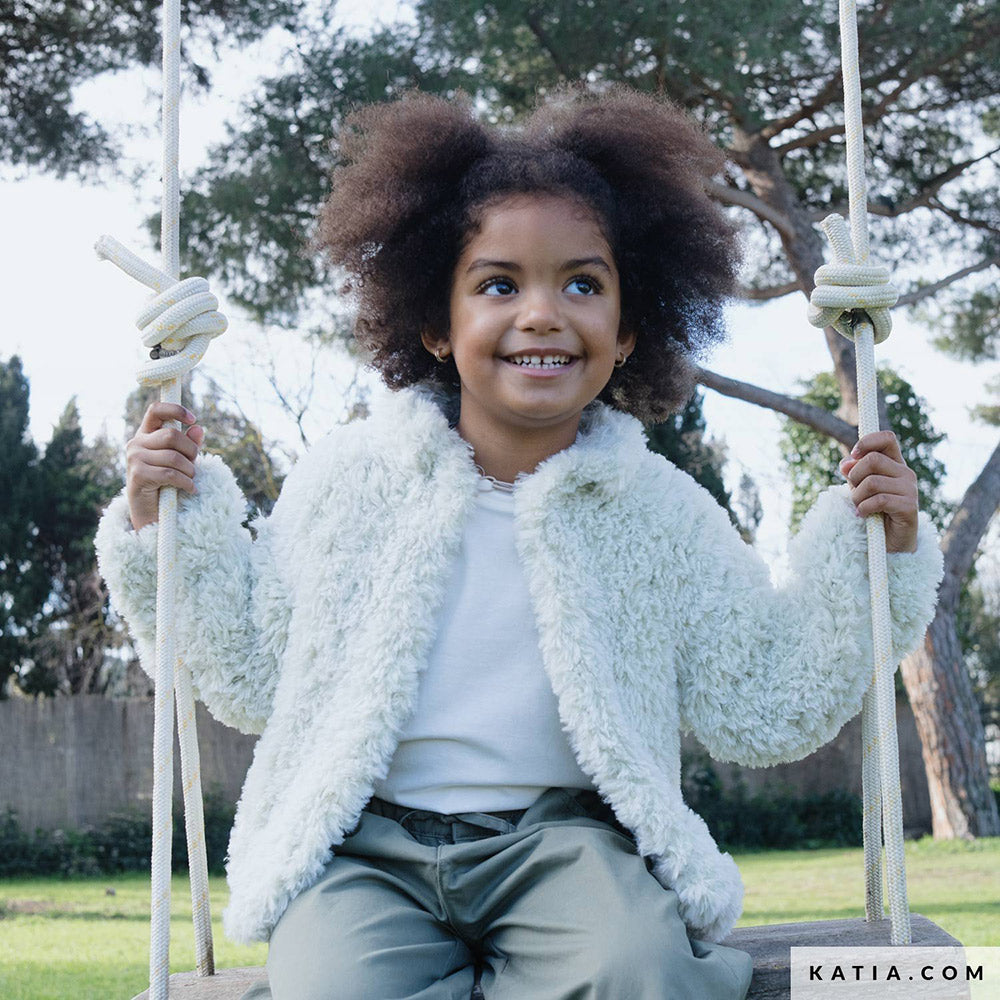 Katia Polar 113 Zwart-Perzisch Blauw - Patroon breien haken kinderen jas herfst winter katia — gemaakt met Katia Polar (5)