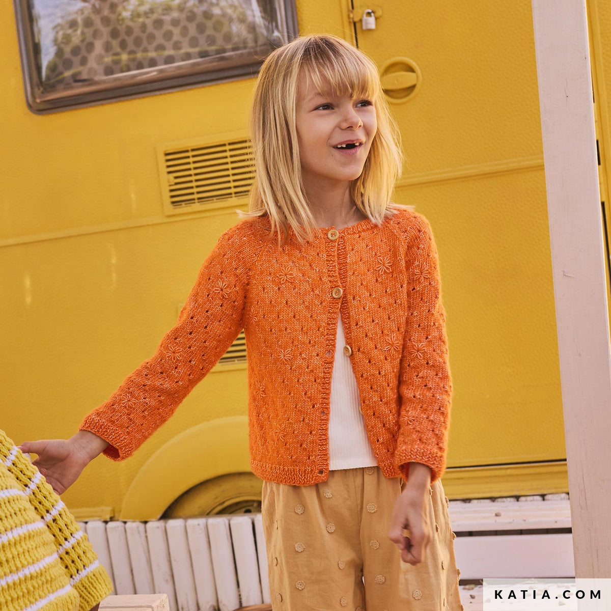 Katia Puro Cotone 59 Fuchsia - Patroon breien haken kinderen jas lente zomer katia — gemaakt met Katia Puro Cotone (5)