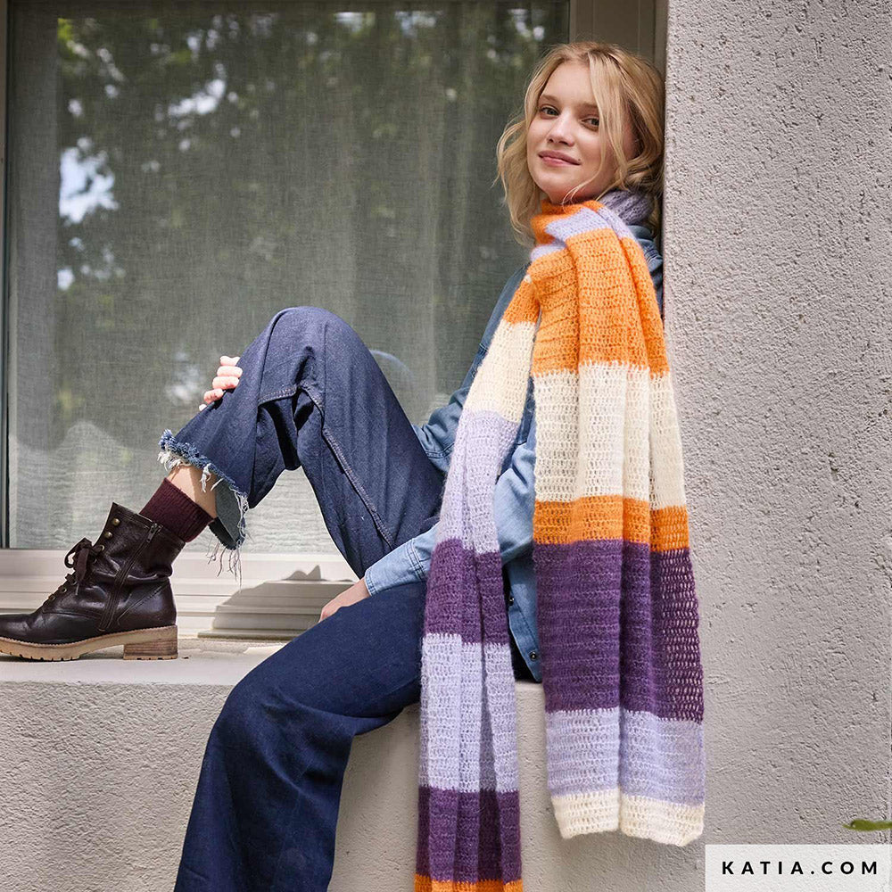 Katia Silky Mohair 104 Licht grijs - Patroon breien haken dames sjaal herfst winter katia — gemaakt met Katia Silky Mohair