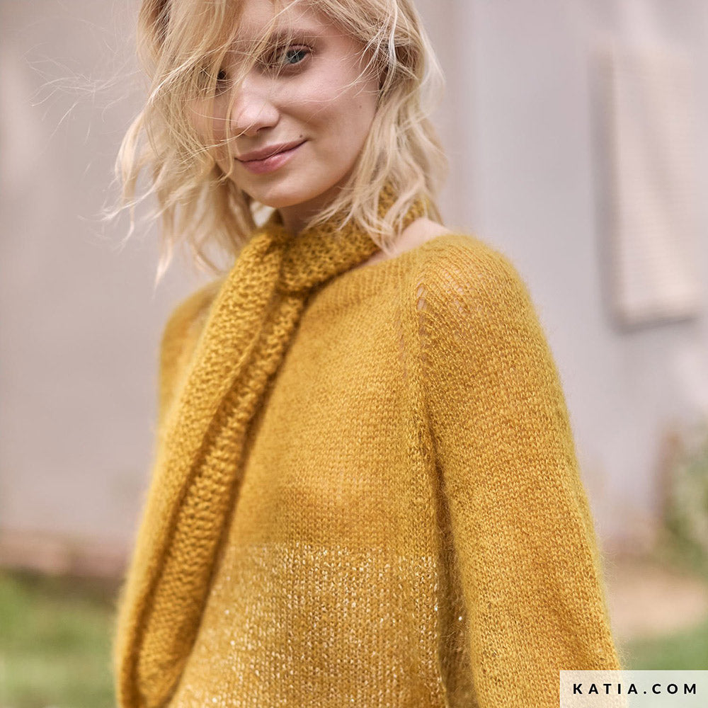 Katia Silky Mohair 104 Licht grijs - Patroon breien haken dames omslagdoek herfst winter katia — gemaakt met Katia Silky Mohair
