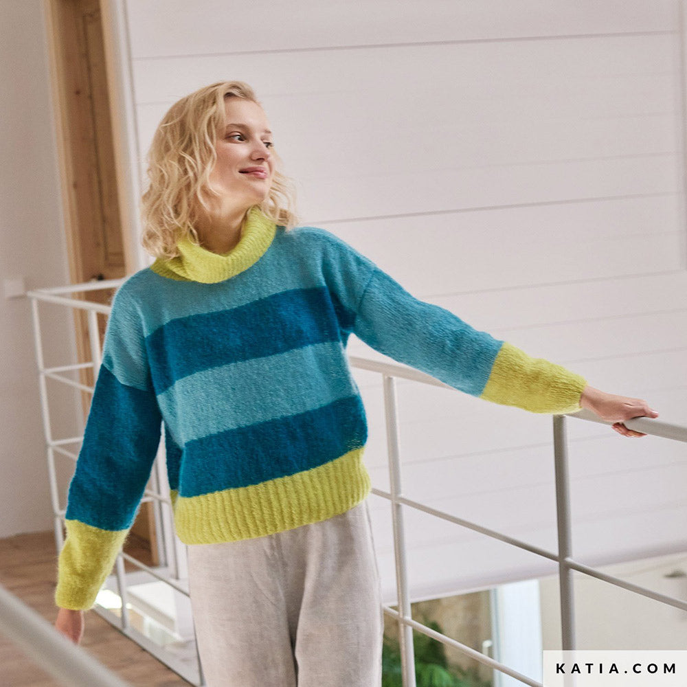 Katia Silky Mohair 104 Licht grijs - Patroon breien haken dames trui herfst winter katia — gemaakt met Katia Silky Mohair (30)