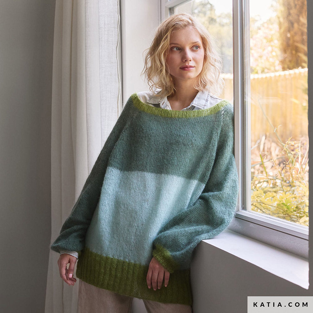 Katia Silky Mohair 104 Licht grijs - Patroon breien haken dames trui herfst winter katia — gemaakt met Katia Silky Mohair (20)