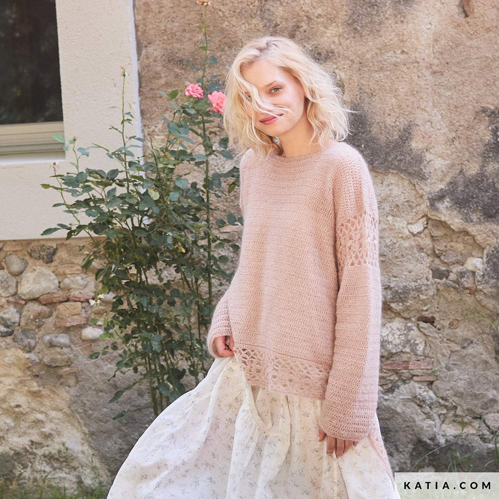 Katia Silky Mohair 104 Licht grijs - Patroon breien haken dames trui herfst winter katia — gemaakt met Katia Silky Mohair (3)