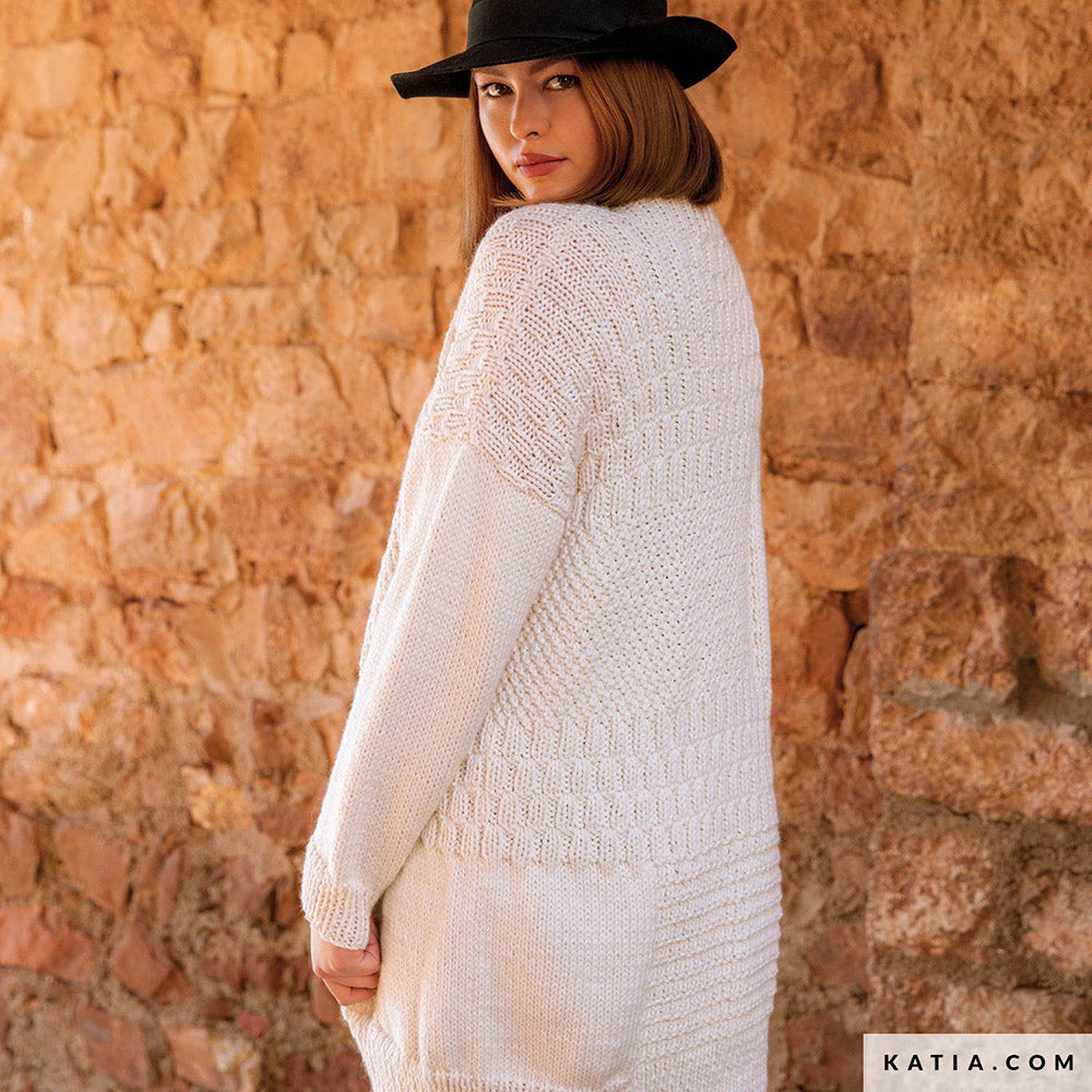 Katia Super Merino 32 Ocre - Patroon breien haken dames jas herfst winter katia — gemaakt met Katia Super Merino (2)