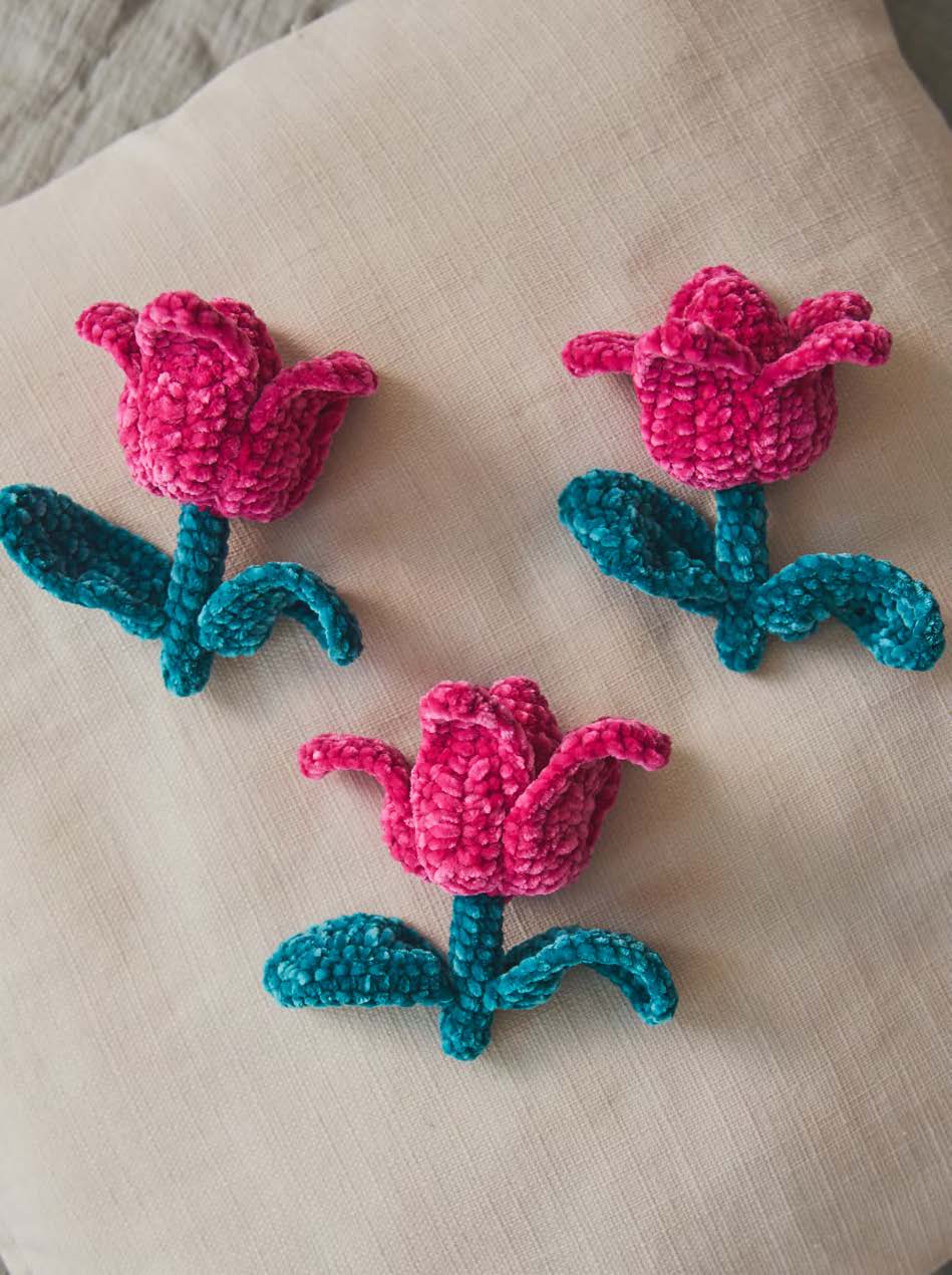 Katia Velvet Mini 211 Rood - Baby page — gemaakt met Katia Velvet Mini (6)