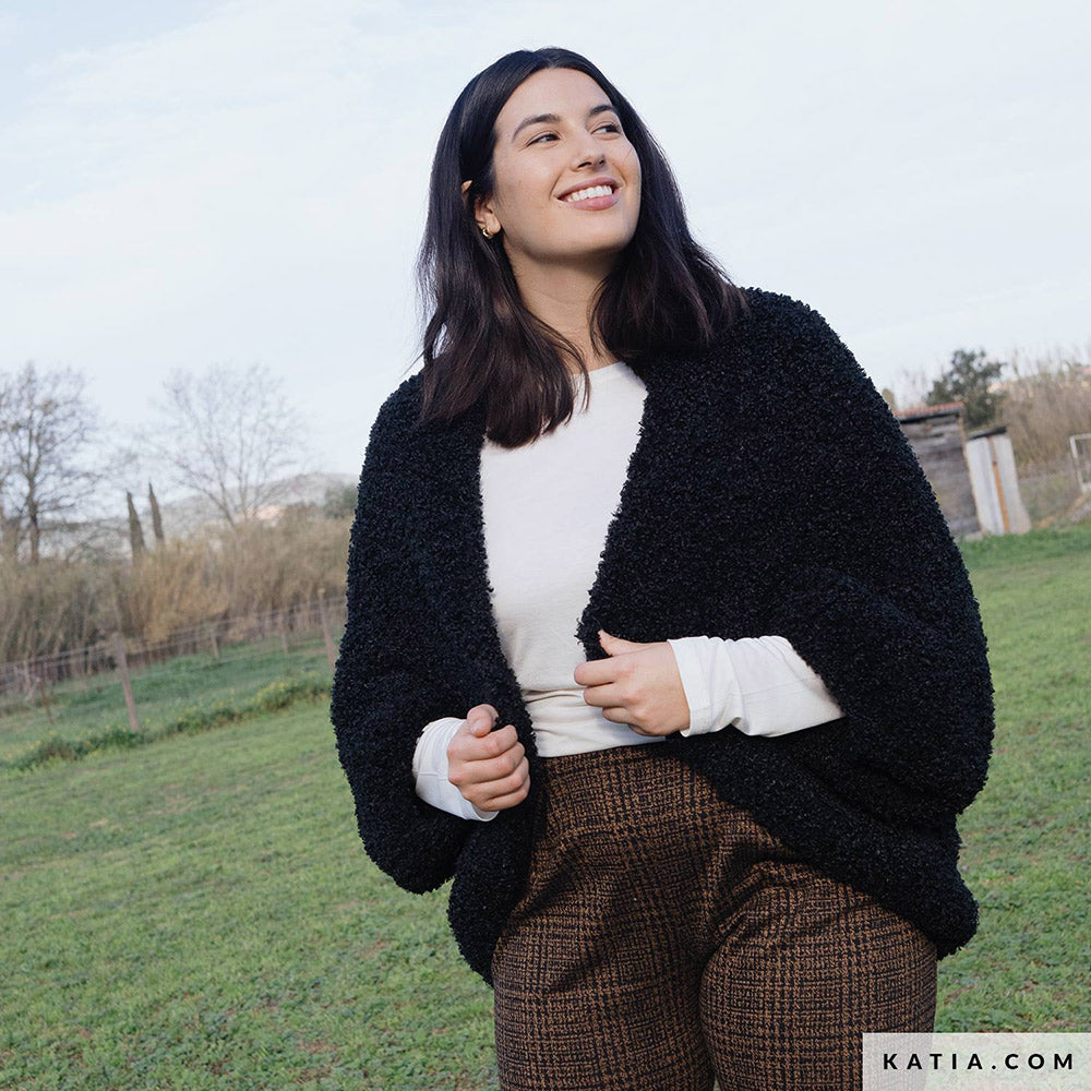 Katia WOW - Loopy 159 Framboos rood - Patroon breien haken dames jas herfst winter katia — gemaakt met Katia WOW - Loopy (3)