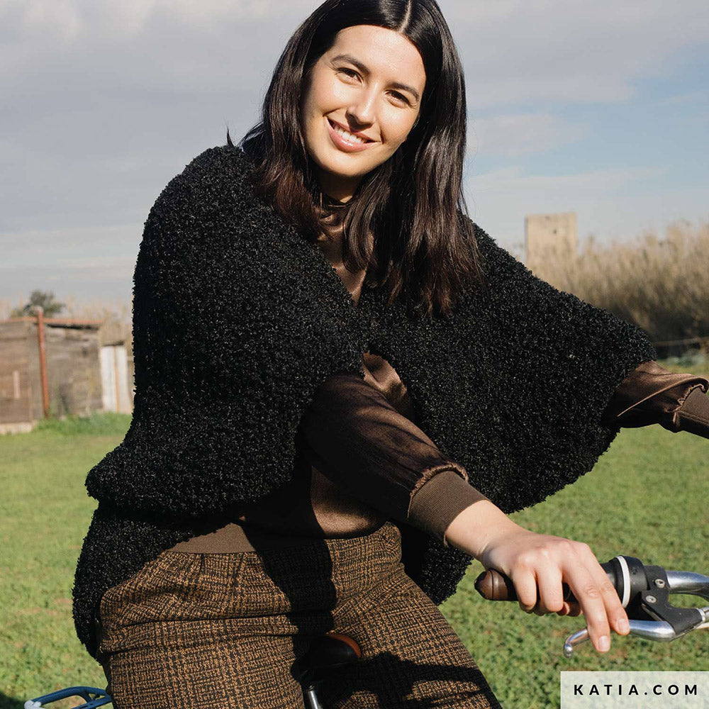 Katia WOW - Loopy 159 Framboos rood - Patroon breien haken dames jas herfst winter katia — gemaakt met Katia WOW - Loopy (2)