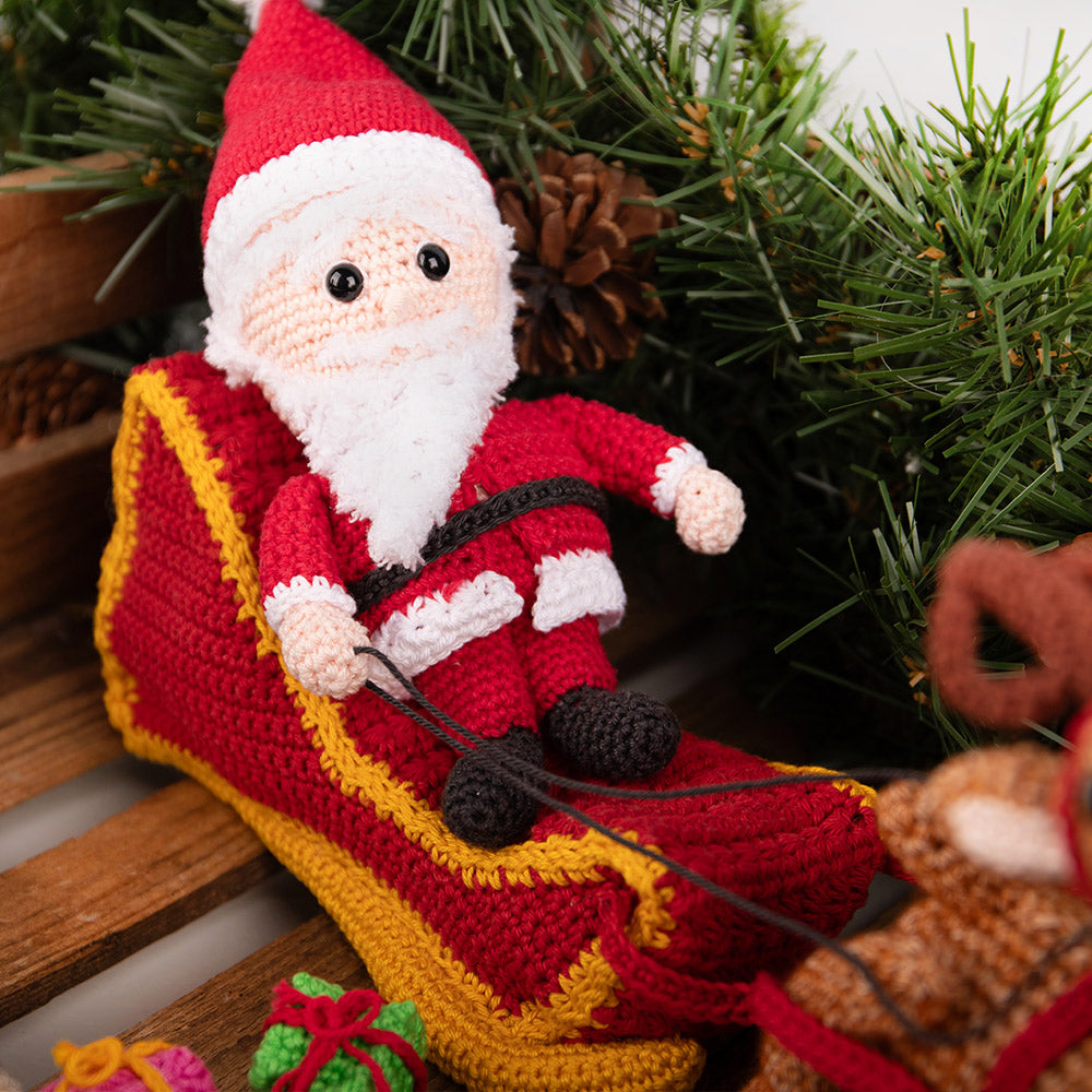 Santa claus with reindeer — gemaakt met Kerstman Arreslee Haakpakket