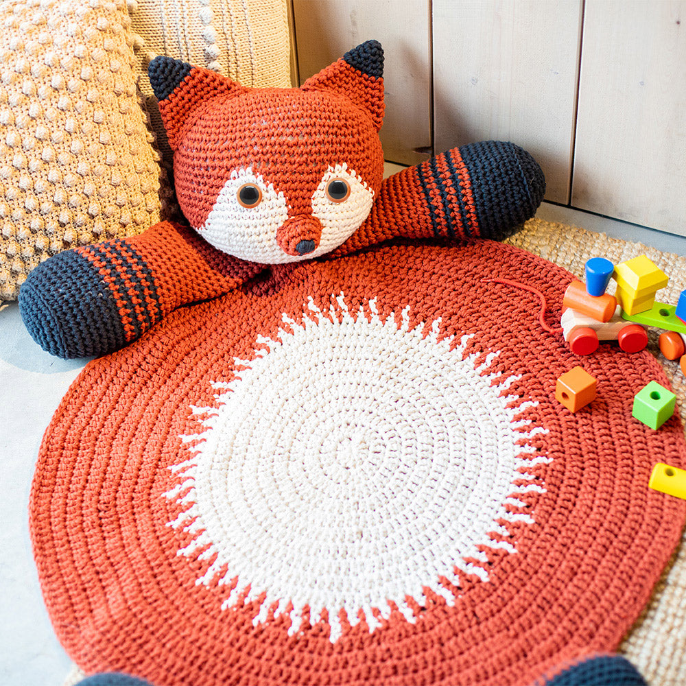 Vos groot — gemaakt met Knuffelkleed Vos Haakpakket