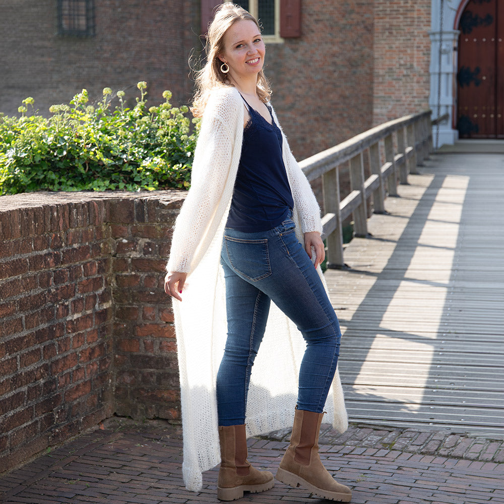 Bea vest — gemaakt met Lang Vest Elegant Breipakket (2)