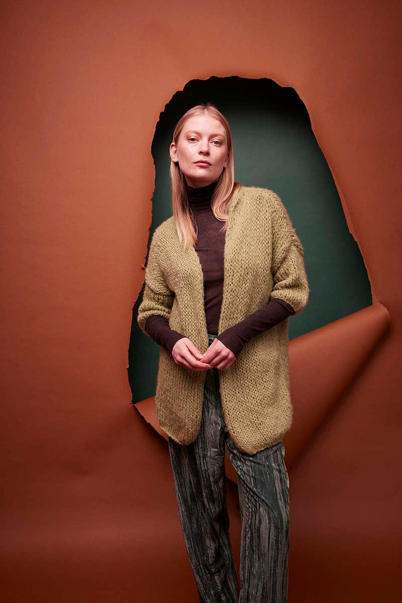 Lang Yarns Avalon (2)