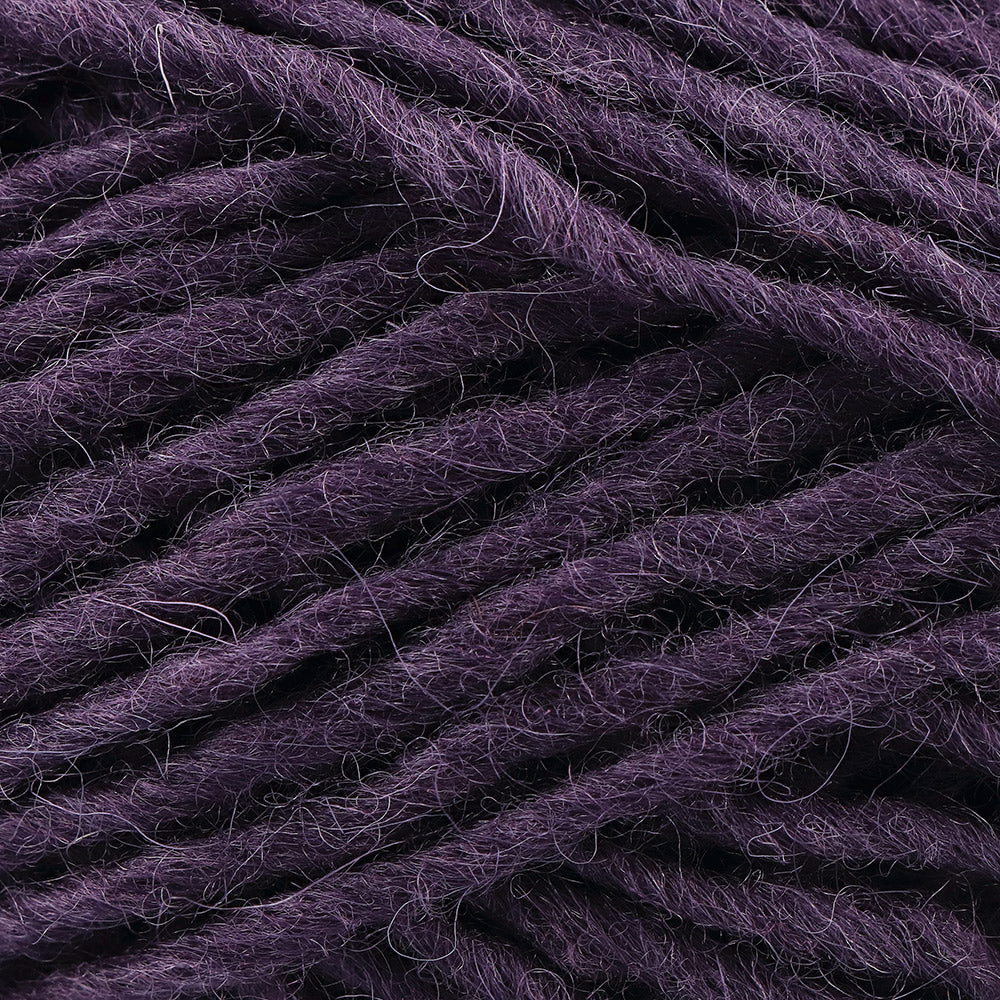 Istex Lopi Alafosslopi 0163 Dark Soft Purple - detail van het garen