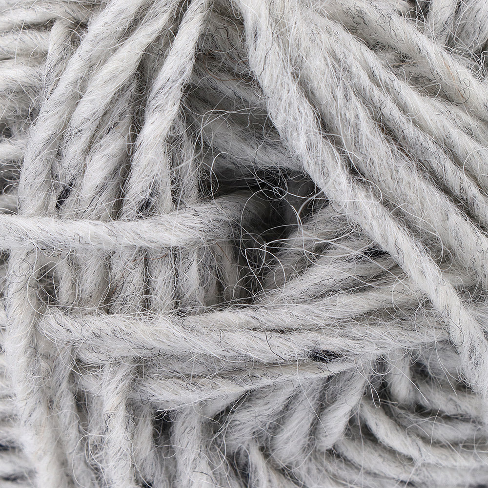 Istex Lopi Alafosslopi 9974 Light Grey Tweed - detail van het garen