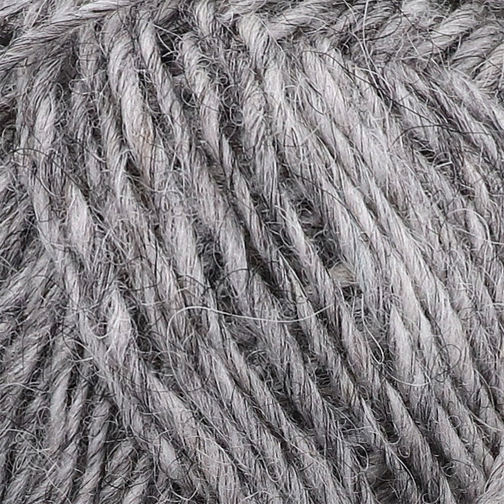 Istex Lopi Lettlopi 0056 Light Grey - detail van het garen