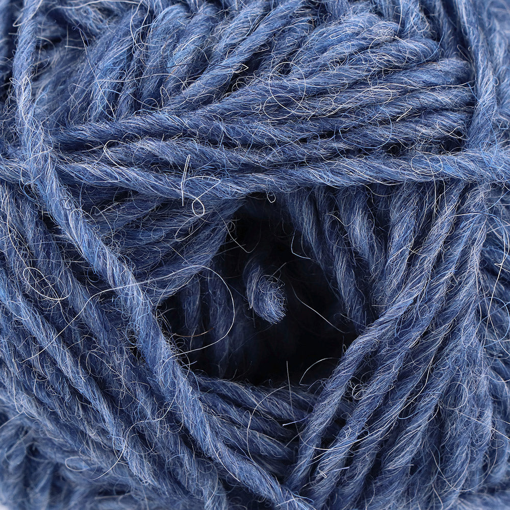 Istex Lopi Lettlopi 1701 Fjord Blue - detail van het garen
