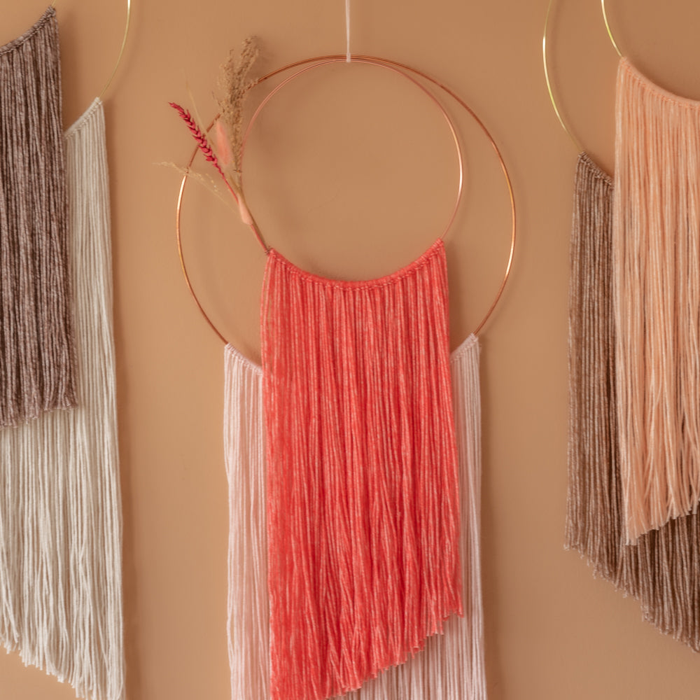 Double trouble wall hanging — gemaakt met Macramé Patroon Yarn and Colors Double Trouble Wall Hanging 2.0