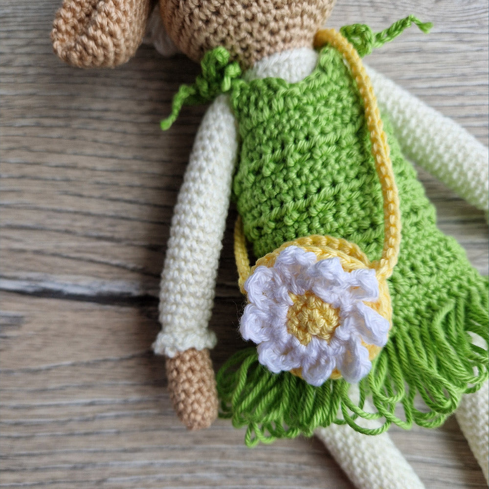Molly het schaapje bloemtasje in wit en geel — gemaakt met Molly het schaapje - CB Creations Haakpakket
