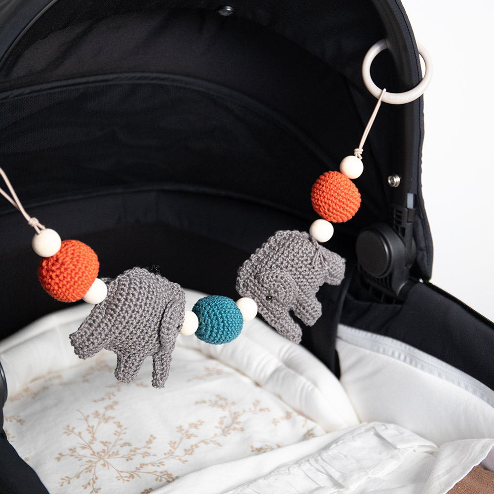 Babyspullen — gemaakt met Olifantjes wagenspanner – Go Handmade Sensory Kit Haakpakket (3)