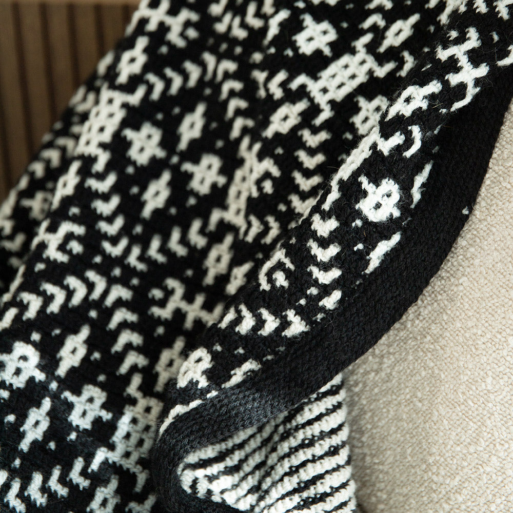 Zwarte — gemaakt met One Skein of Love - Radiance Deken Haakpakket (3)