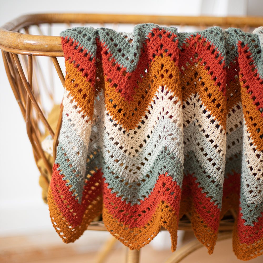 Zigzag babydekentje — gemaakt met Pink Label Organic Cotton