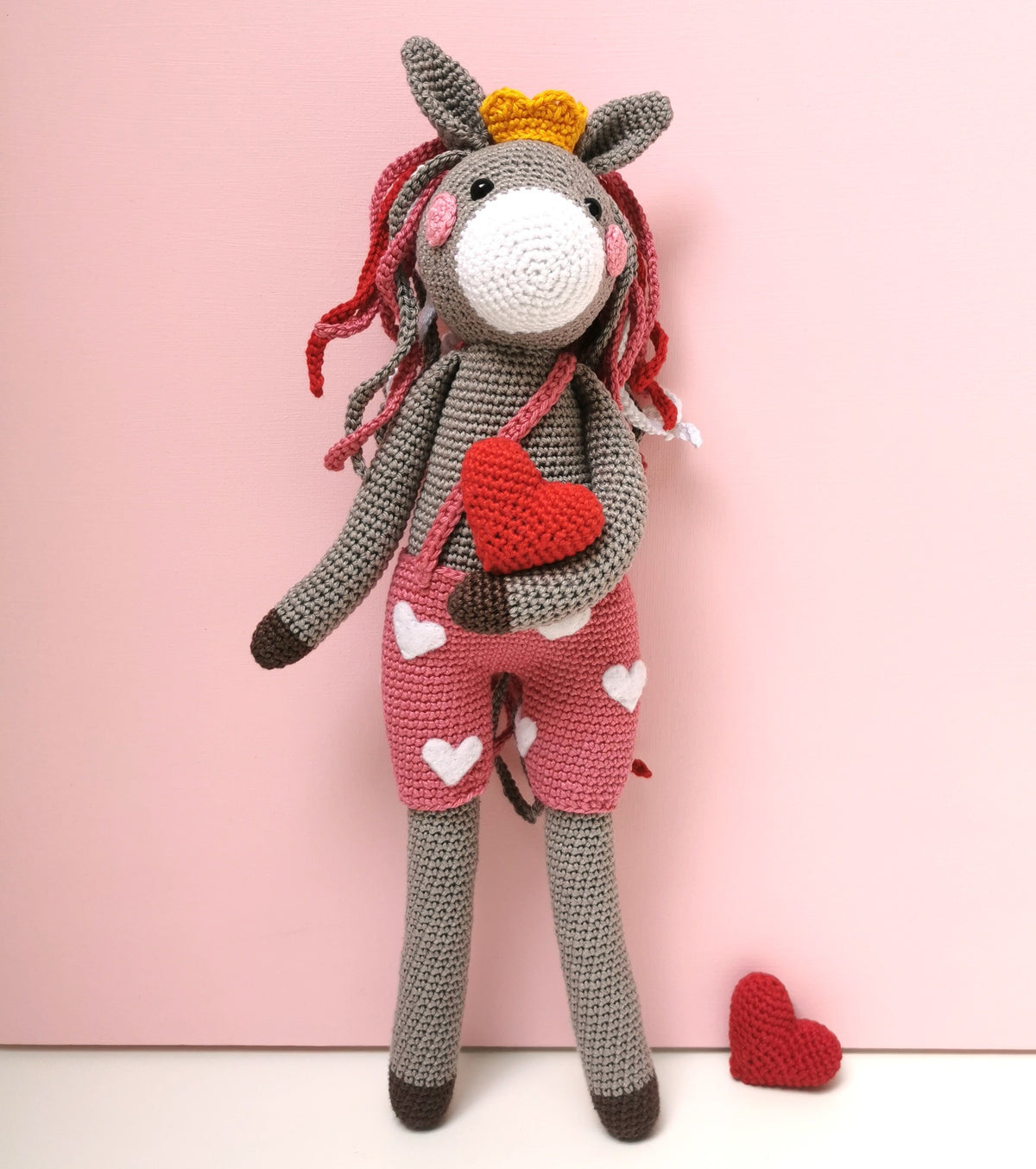 Polly — gemaakt met Polly het Hartjespaard Haakpakket - Mrs Milly