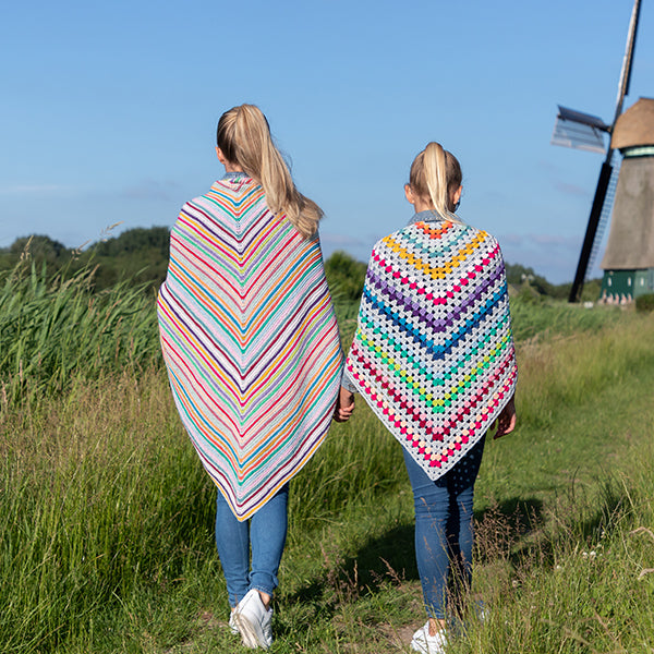 Pretty colour only love — gemaakt met Pretty Colours Omslagdoek Breipakket
