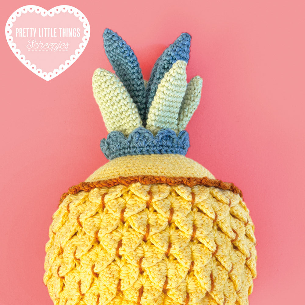 Dancing pineapple — gemaakt met Scheepjes Klein Maar Fijn Nr.17 Tropisch