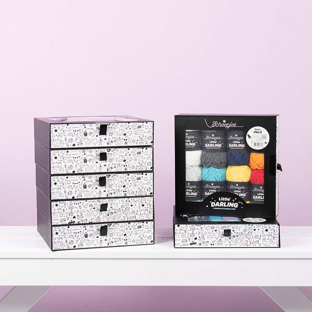 Scheepjes Little Darling colour pack 8x25g Beary Cute (4)