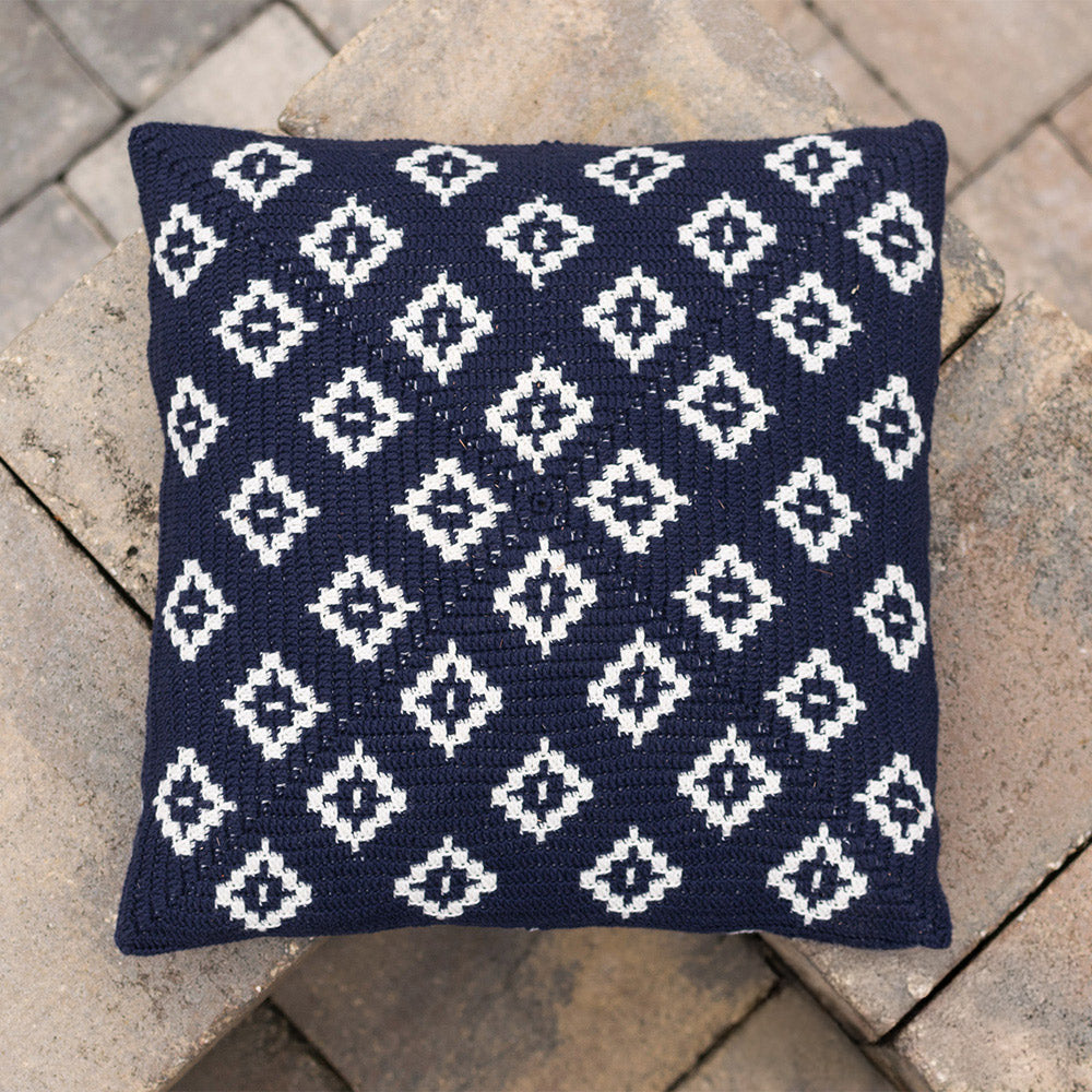 Petalique pillow — gemaakt met Scheepjes Petalique MAL Kussen Whirlette