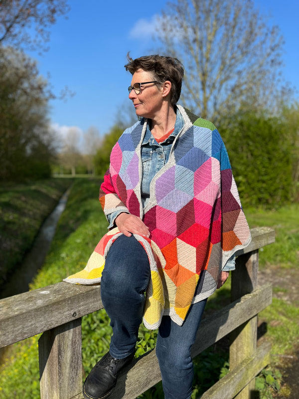 Orig — gemaakt met Scheepjes Tumbling Blocks Shawl Garenpakket (2)