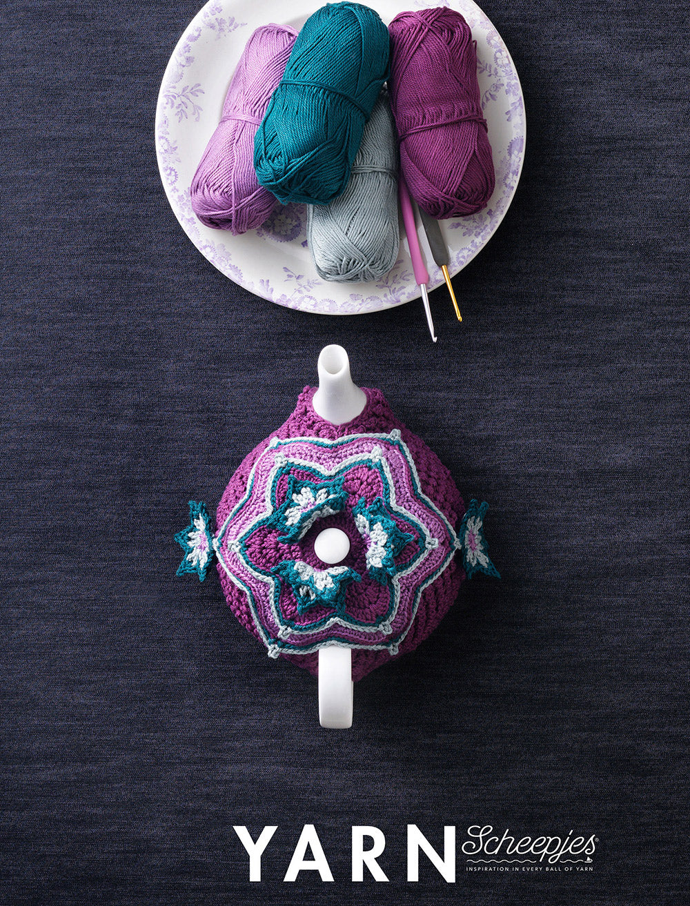 Theepotyarn web — gemaakt met Scheepjes YARN Bookazine