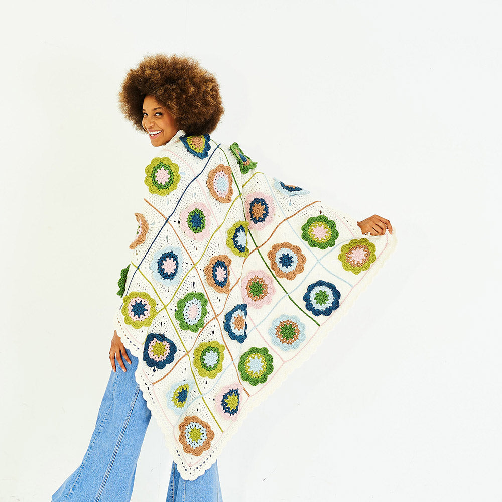Cosy garden blanket — gemaakt met Softie Cosy Garden Blanket Haakpakket (2)