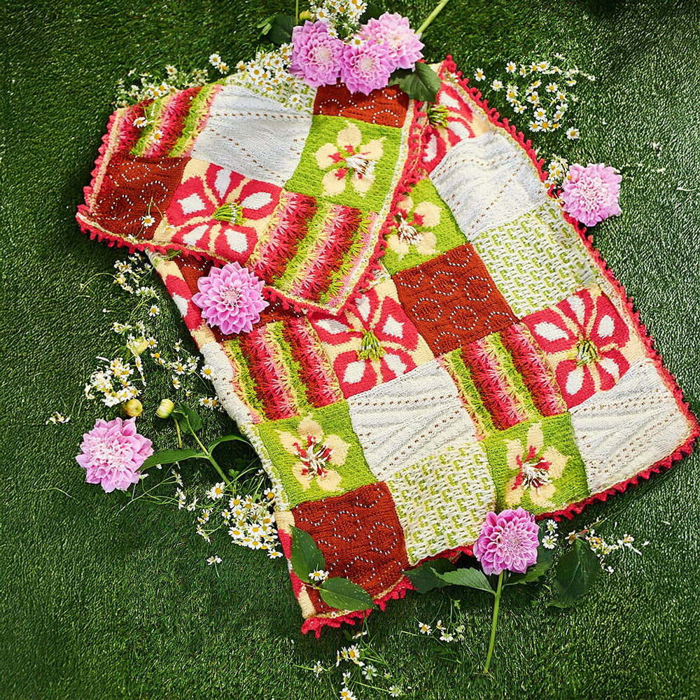 The bloom kal intarsia blanket — gemaakt met The Bloom KAL Intarsia Blanket Garenpakket