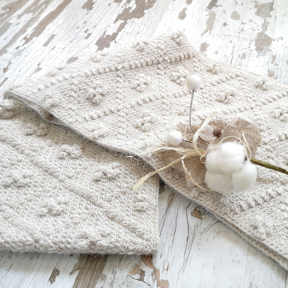 Rav — gemaakt met Wanderling Scarf - One Skein of Love Garen- en Haakpakket (2)