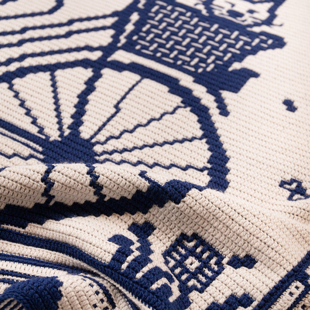 Woman with Cats Cycling Interlocking Garen- en Haakpakket AdO Crochet (3)