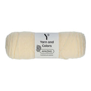 Yarn and Colors Amazing 002 Cream - bol garen in deze kleur