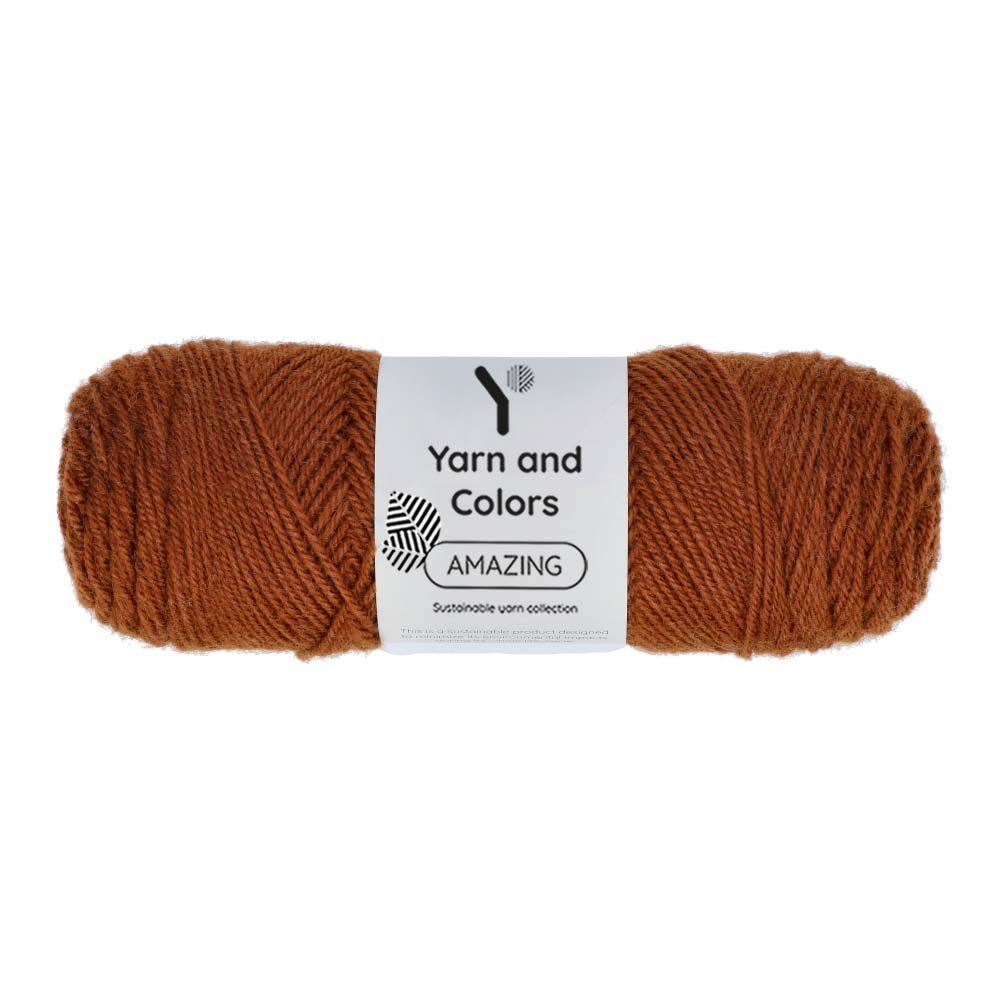 Yarn and Colors Amazing 026 Satay - bol garen in deze kleur